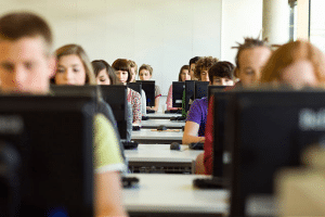 Theo Hoc Nganh Khoa Hoc May Tinh Va Cong Nghe Thong Tin O Canada